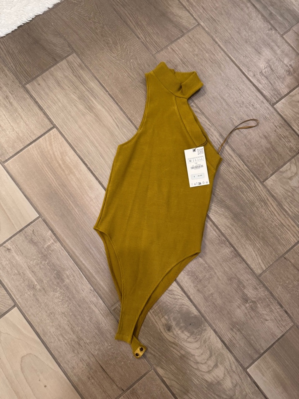 Zara Mustard Ribbed Mock Neck bodysuit